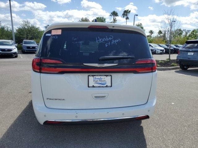 2023 Chrysler Pacifica Touring